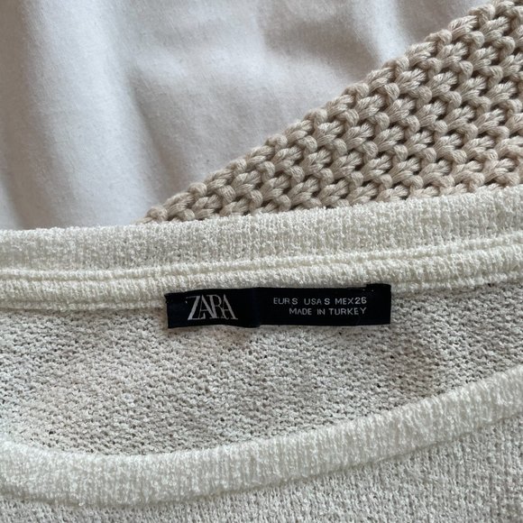 LIKE NEW Zara Top - Picture 3 of 3